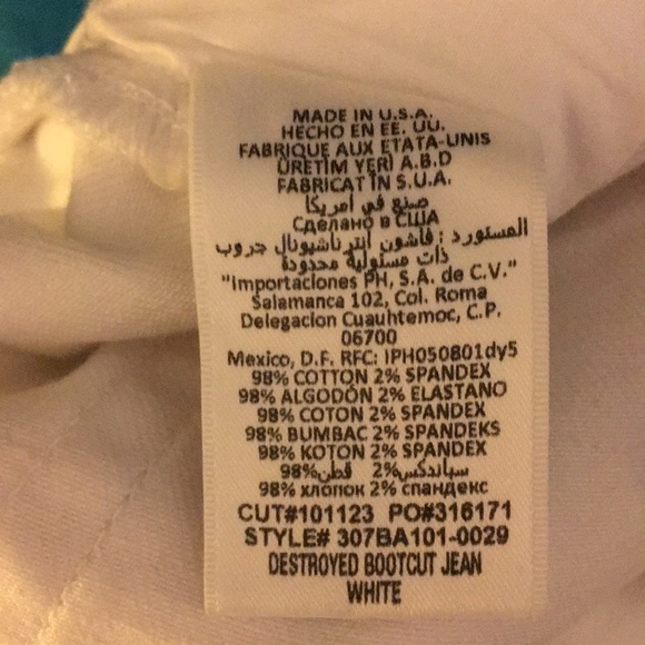 NWT- Bebe white distressed jeans - Picture 11 of 12